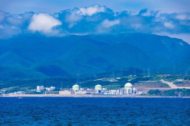 泊原発3号機、審査11年で再稼働へ前進。防潮堤対策に5150億円