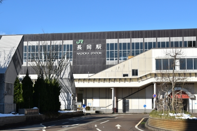 秘伝のたれで2日間かけて煮込んだ「長岡黒いなり」