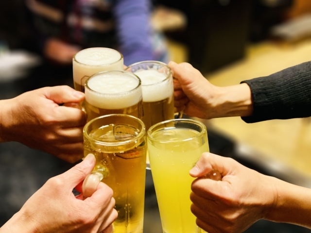 「とりあえずビール」はもはや死語!アルコール事情の現在