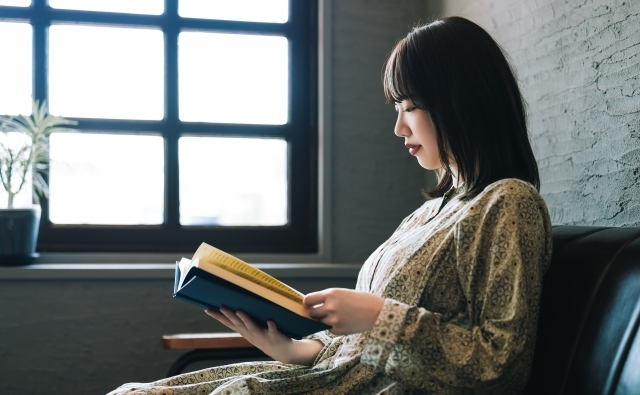 世界最高峰のミステリー文学賞受賞作『ババヤガの夜』書評家が魅力解説