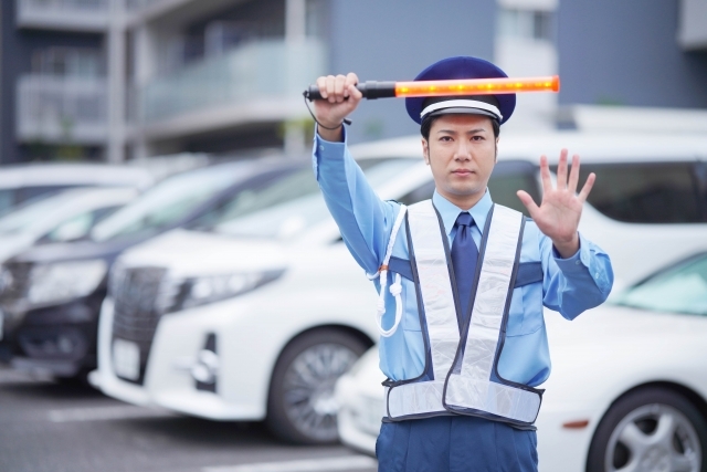 つボイノリオもやりたがる。大阪・関西万博駐車場係のバイト代はいくら?