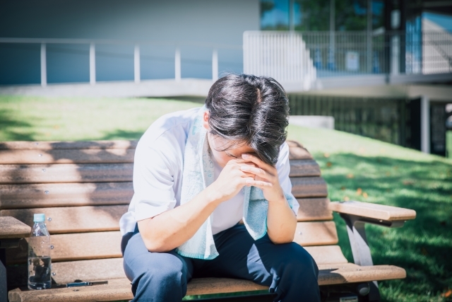 その頭痛、熱中症のせいかも。「頭痛薬」に要注意!