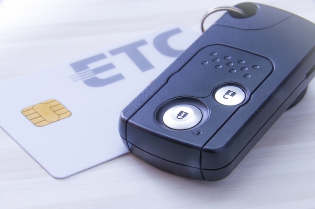 変形注意!ETCカード、毎回抜いていますか?