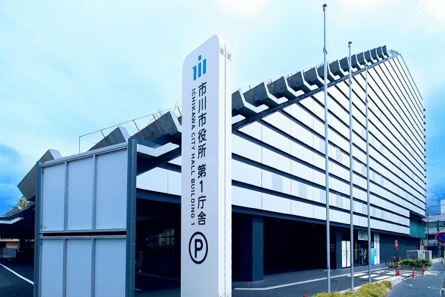 たった1件のクレームで写真展示取り止め、これって過剰対応？