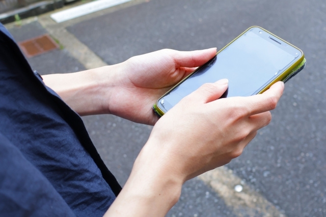 妻の連絡先を「ぽっちゃり」に設定した夫。最高裁判決に賛否両論