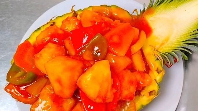 酢豚×パイナップル、出会ったきっかけは“高級感“？