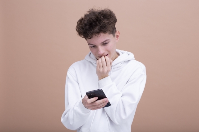 16歳未満はSNS禁止！オーストラリアで法施行