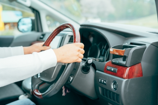 車にかかる税金が安くなってるって本当？