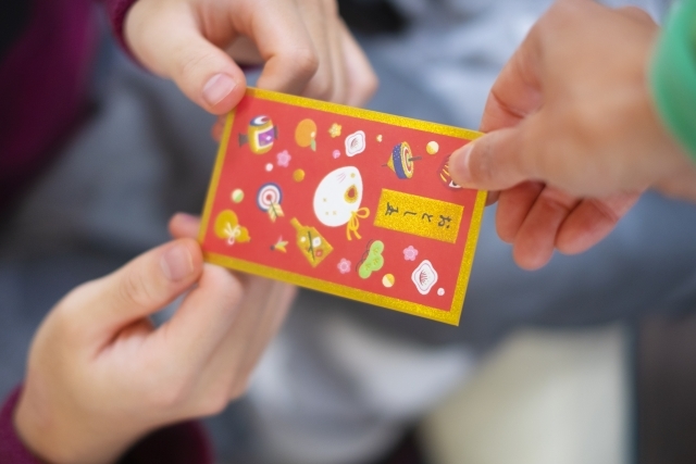 増えても買えるものは減る…今と昔の「お年玉」事情