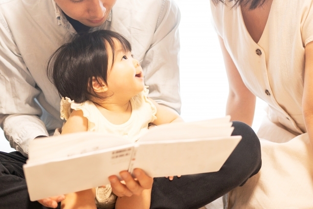 駅で絵本が借りられる！愛知県豊橋市「絵本の駅」が子育て世代をサポート